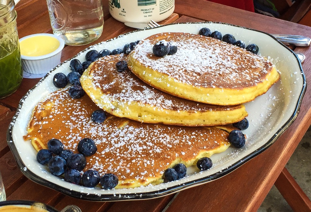 Bubby’s Pancakes • 15* James Beard’s classic recipe with a twist, served with Doerfler’s Maple Syrup