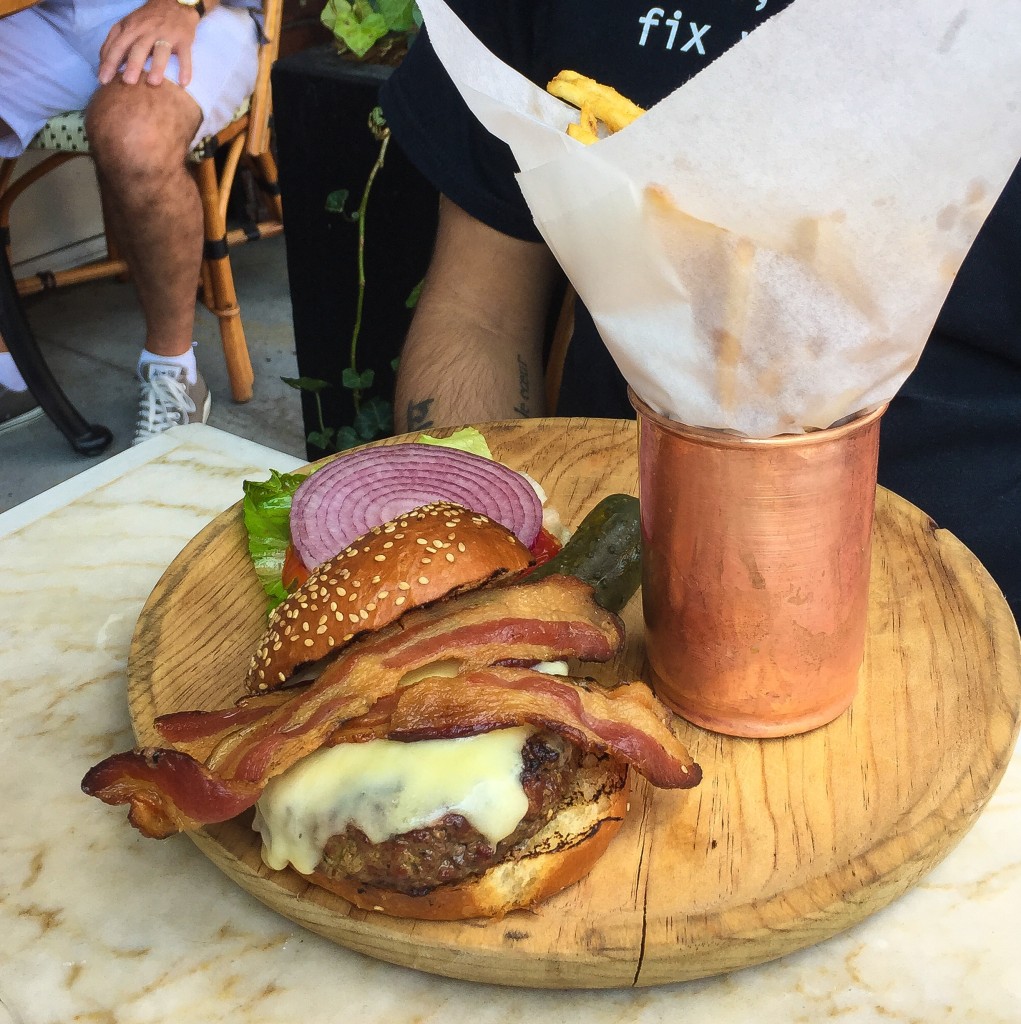 The Standard Burger, Bacon & Cheddar 17