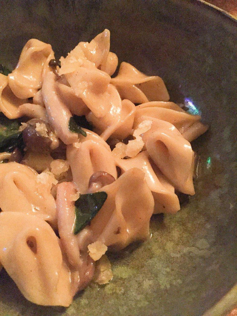 borsa vuota  mushrooms | kale | alderney cheese | lemon $21 